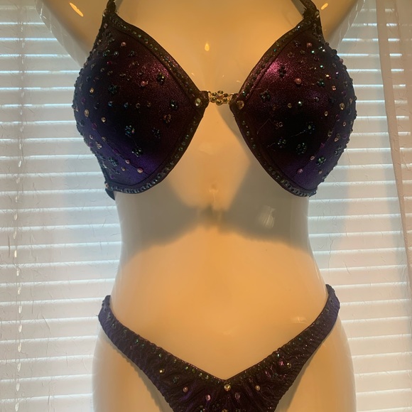 Purple Figure Competition Suit - Picture 9 of 10